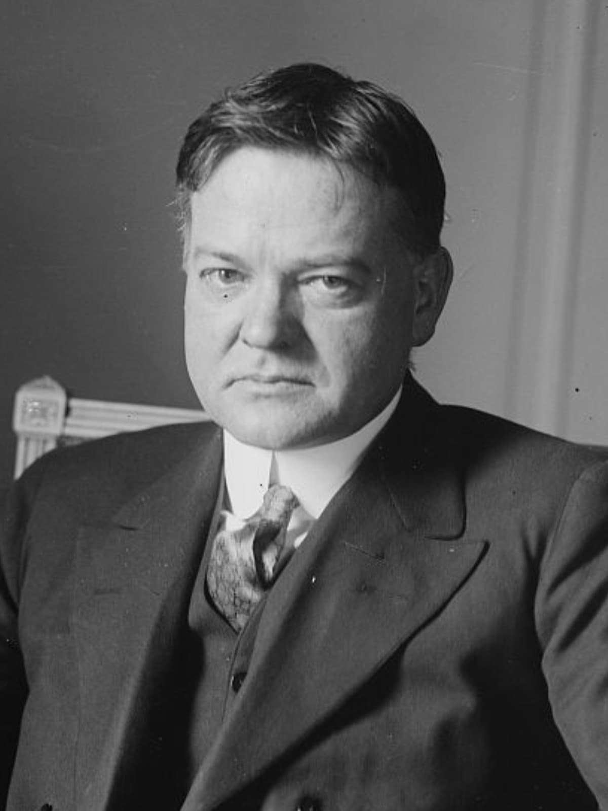 Black-and-white portrait of Herbert Hoover as Director of the U.S. Food Administration, c. 1917–1919